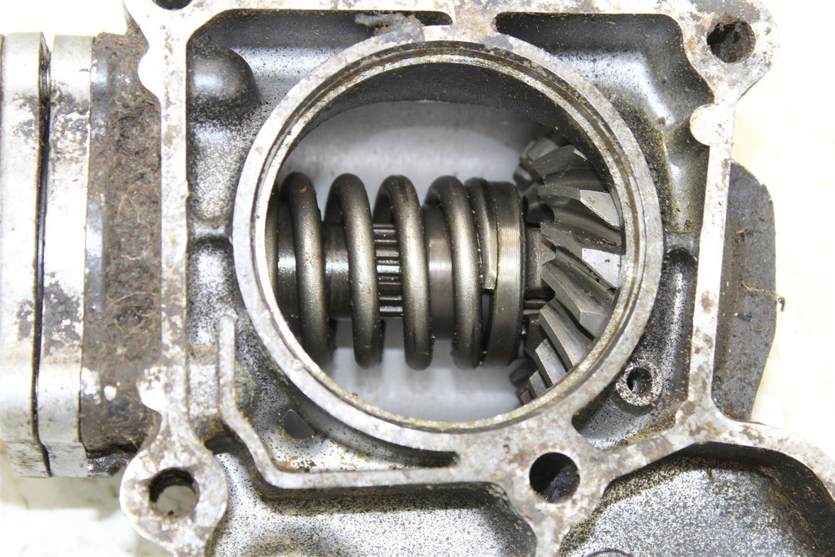 1990 Kawasaki Bayou 220 Rear Drive Shaft Output Bevel Gear 920G