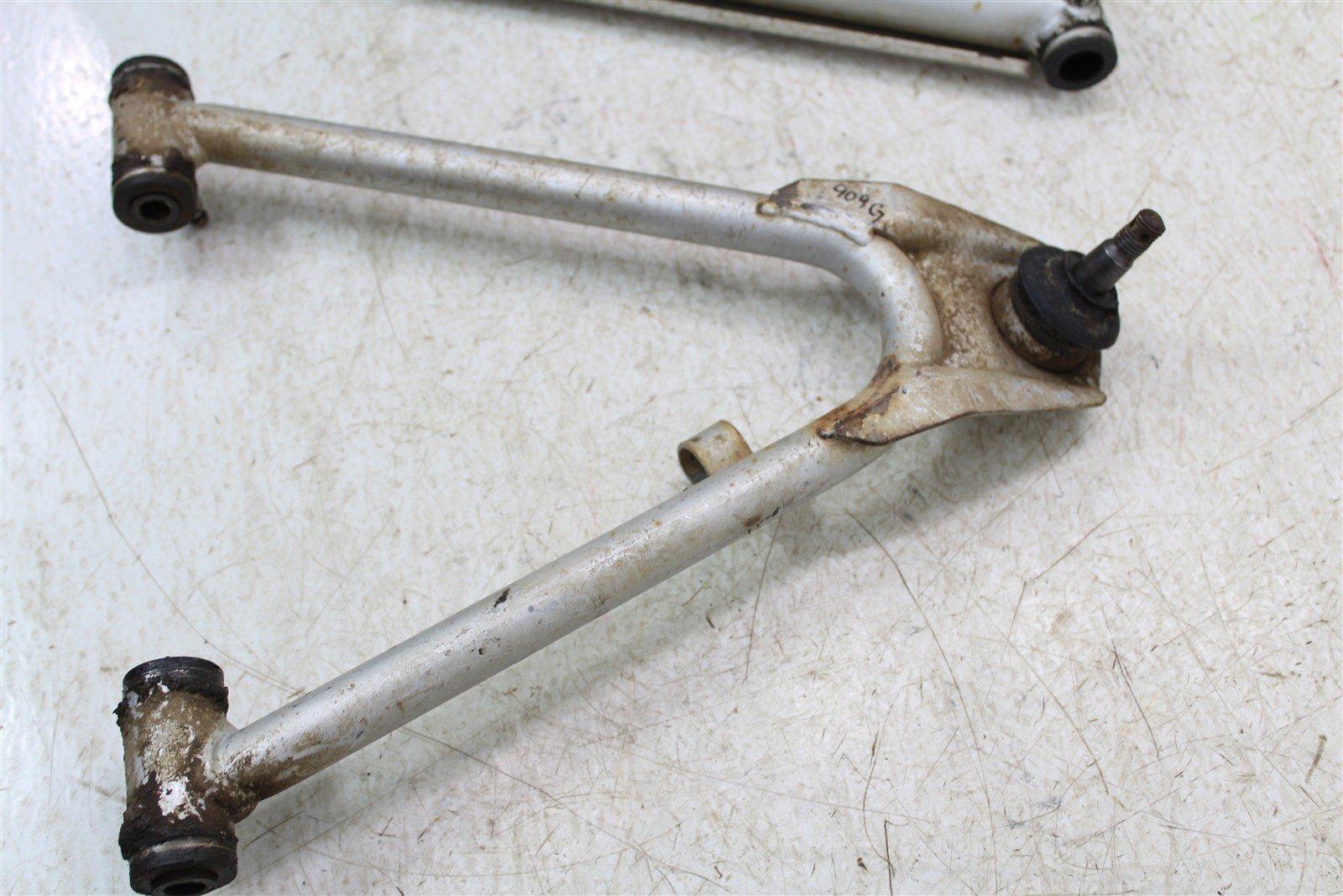 2001 Yamaha Warrior 350 Front Left Control A Arms Upper Lower 909G