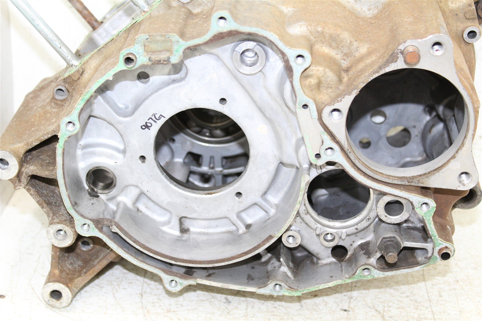 1988 Honda Fourtrax 300 4x4 Engine Cases Crankcase Left Right 907G