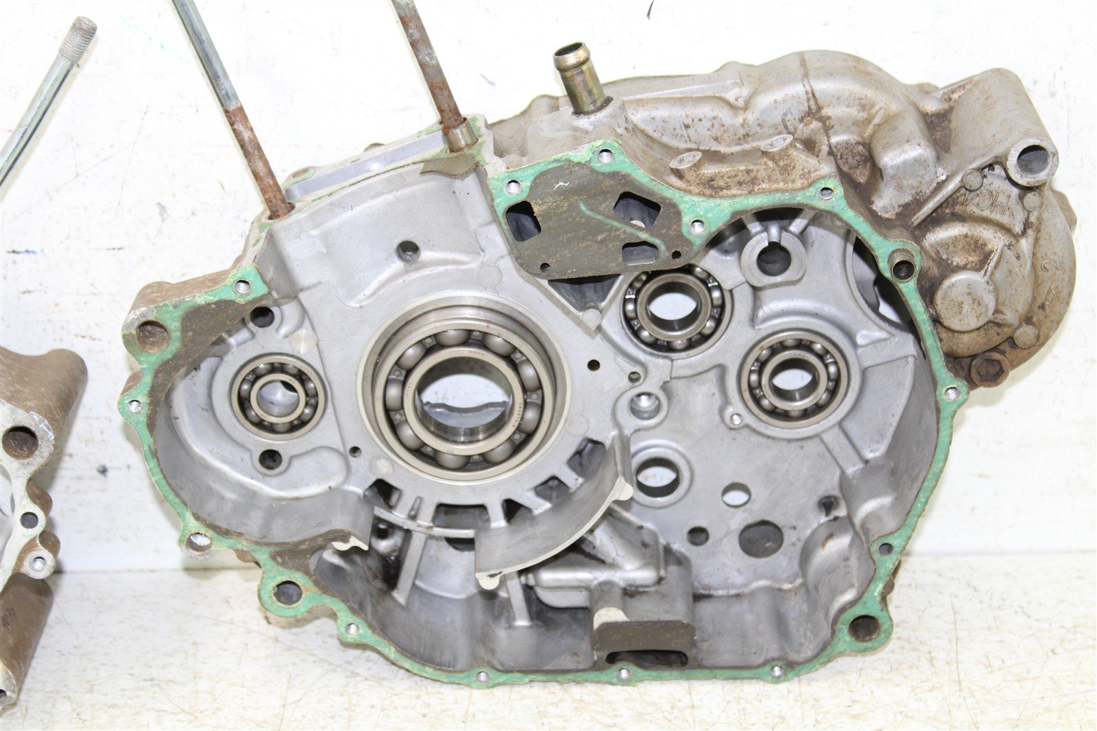 1988 Honda Fourtrax 300 4x4 Engine Cases Crankcase Left Right 907G