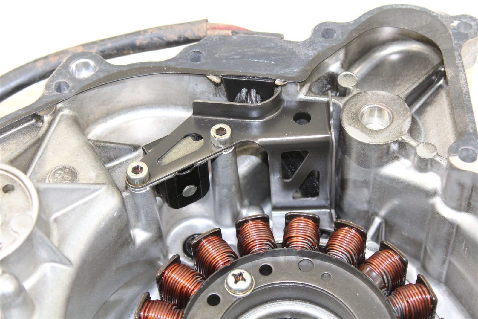 2009 Yamaha Wolverine 450 4x4 Stator Magneto Generator Coil w/ Cover 50126