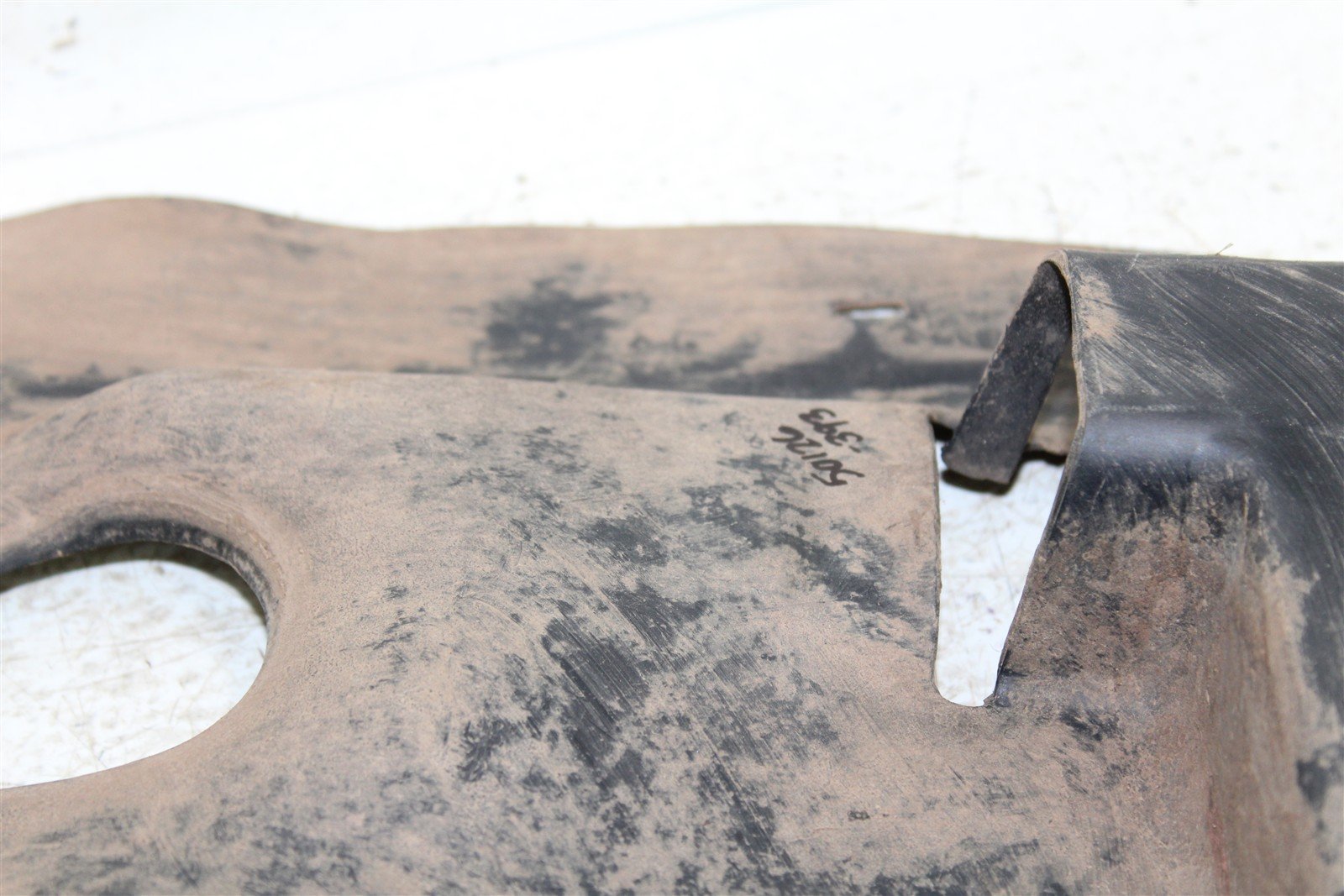 2009 Yamaha Wolverine 450 4x4 Lower Gas Fuel Tank Heatshield 50126