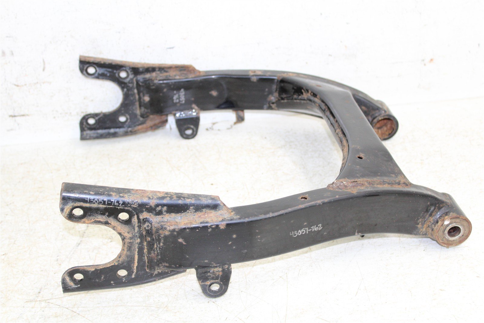 2003 Suzuki Vinson 500 4x4 Swing Arm 43057