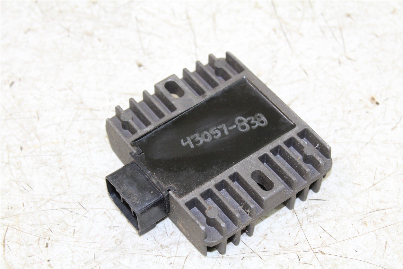 2003 Suzuki Vinson 500 4x4 Voltage Regulator Rectifier 43057