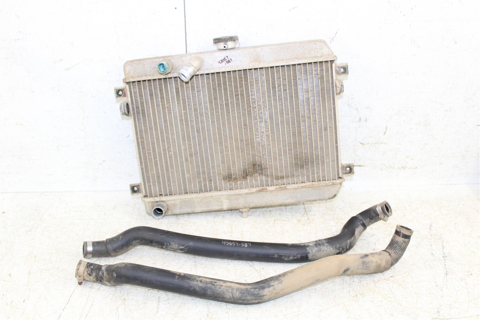 2003 Suzuki Vinson 500 4x4 Radiator w/ Coolant Hoses 43057