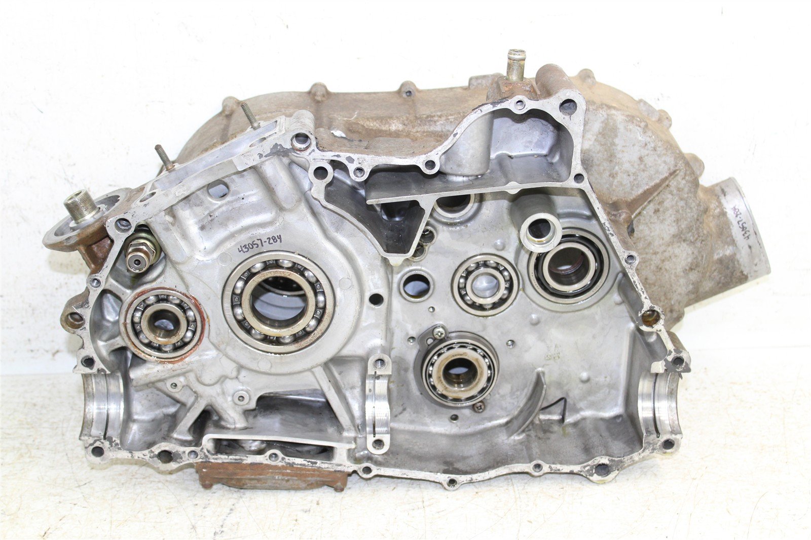 2003 Suzuki Vinson 500 4x4 Right Engine Crankcase w/ Inner Clutch Cover 43057