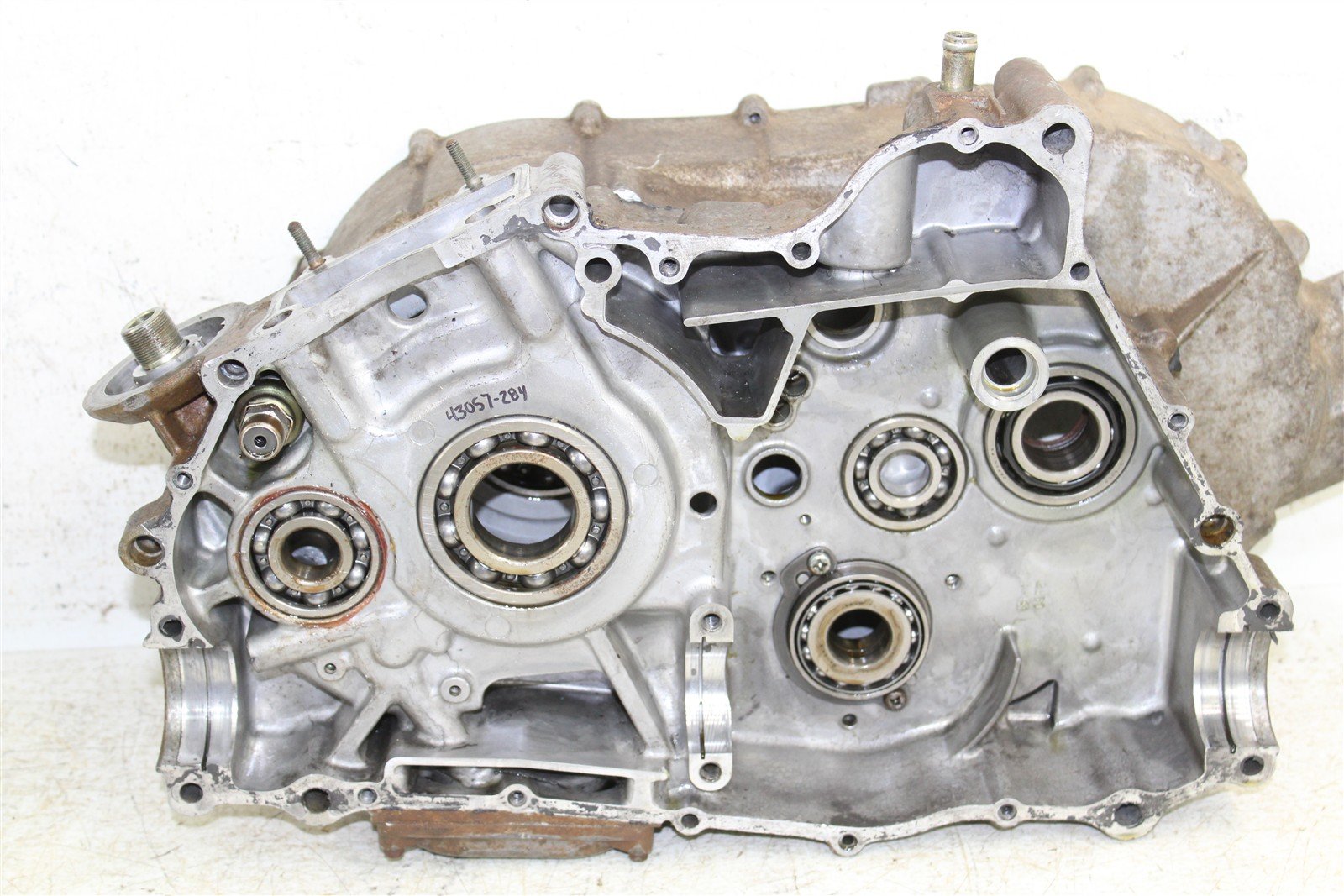 2003 Suzuki Vinson 500 4x4 Right Engine Crankcase w/ Inner Clutch Cover 43057