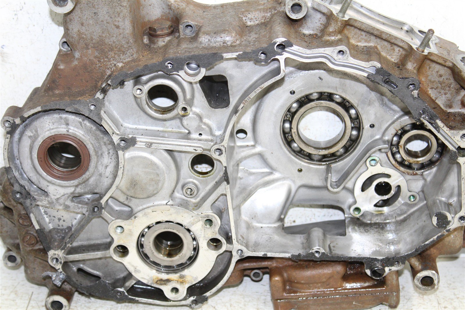 2003 Suzuki Vinson 500 4x4 Right Engine Crankcase w/ Inner Clutch Cover 43057
