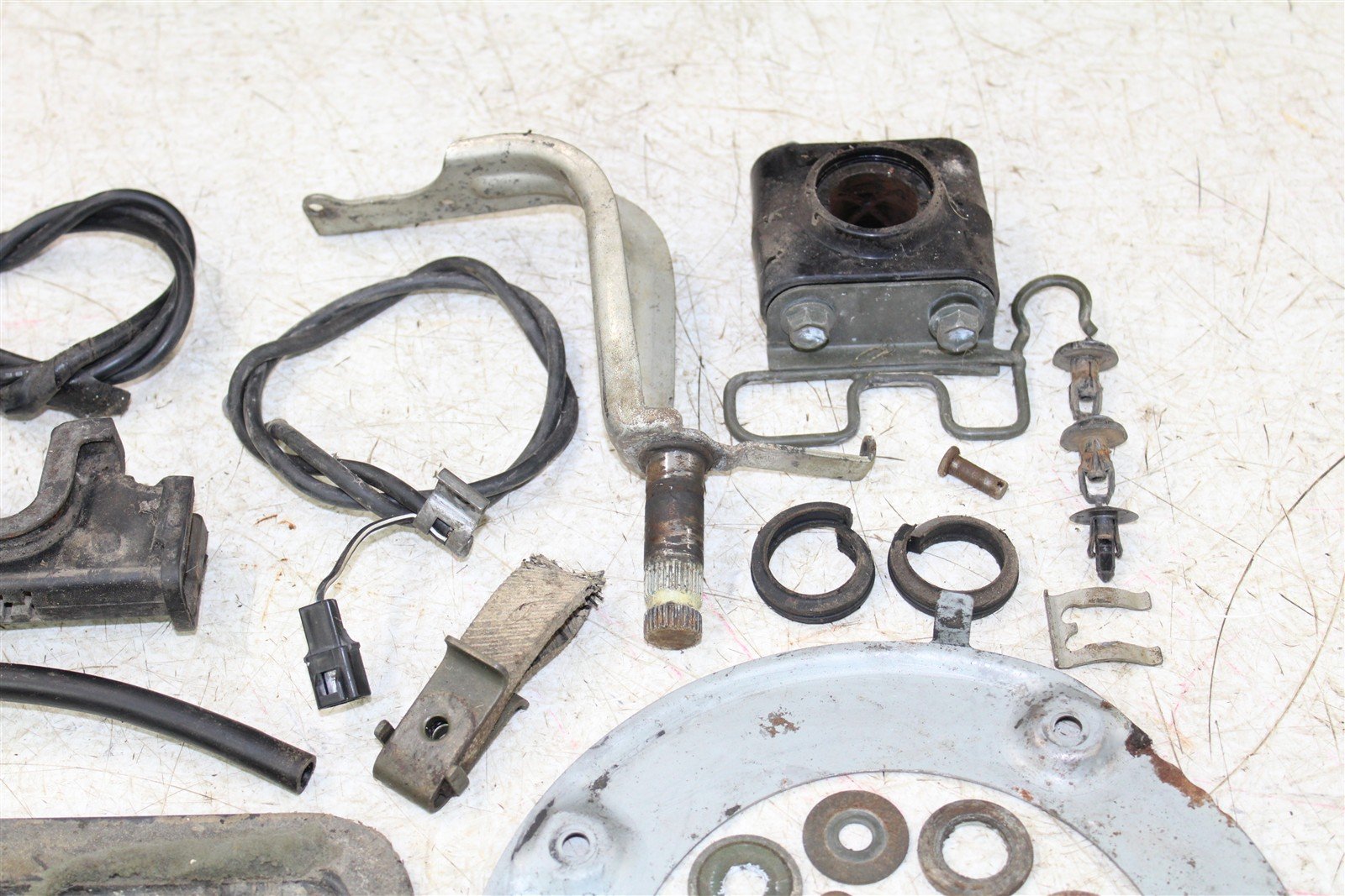 2003 Suzuki Vinson 500 4x4 Chassis Bolt Kit Hardware Clamp Mount Hose 43057