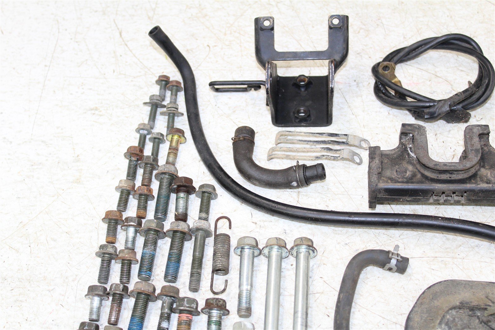 2003 Suzuki Vinson 500 4x4 Chassis Bolt Kit Hardware Clamp Mount Hose 43057