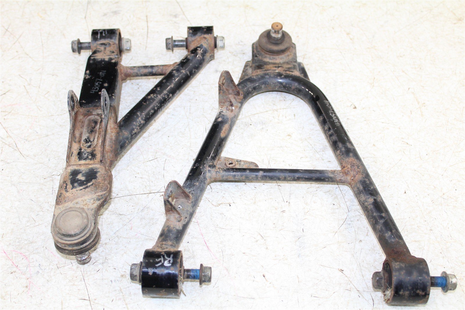 2003 Suzuki Vinson 500 4x4 Front Right Control A Arms Upper Lower 43057