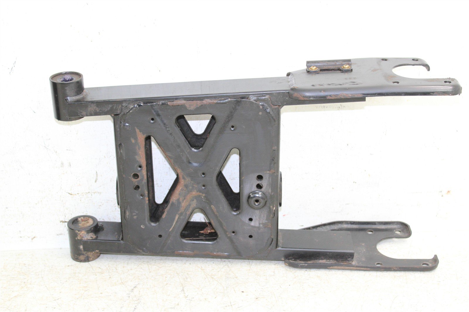 2004 Polaris ATP 330 4x4 Swing Arm 34159