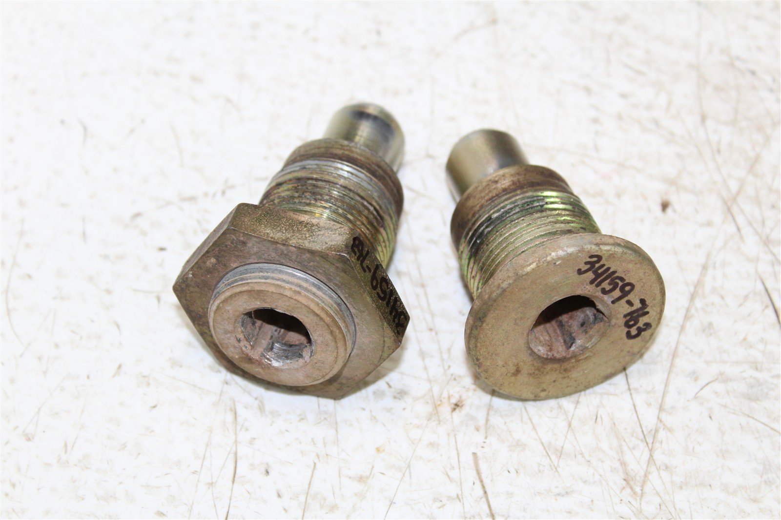 2004 Polaris ATP 330 4x4 Swingarm Pivot Bolts Swing Arm Nut 34159