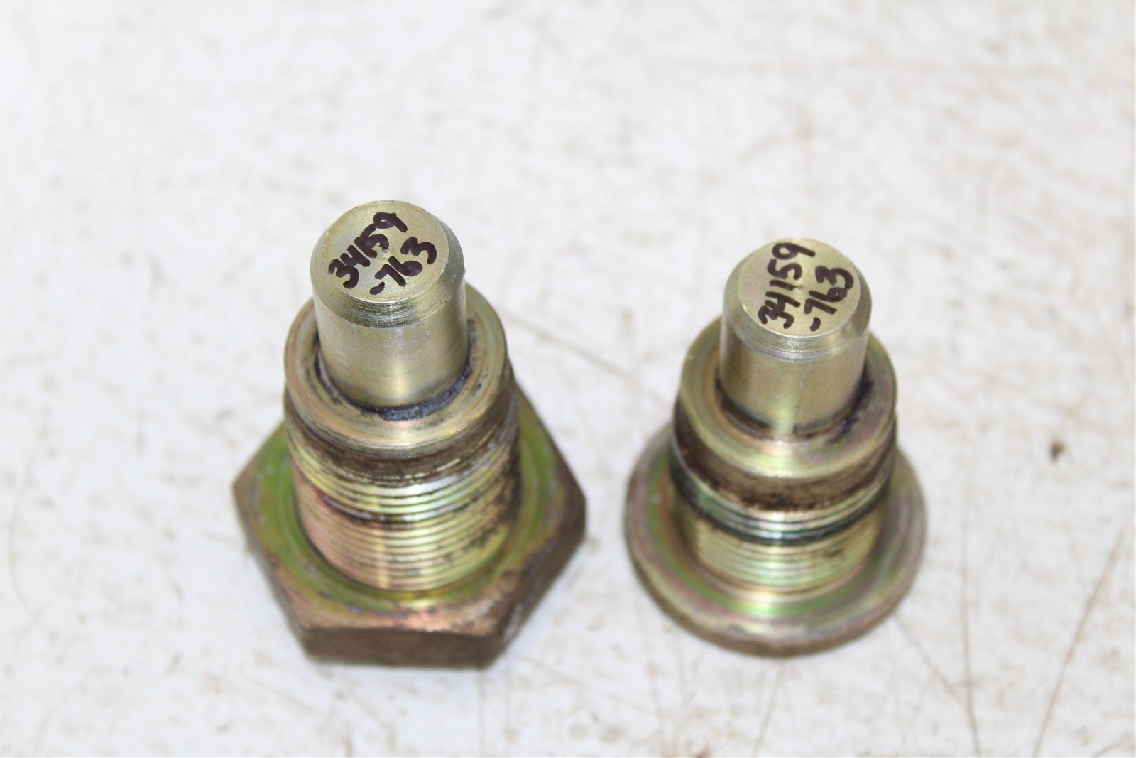 2004 Polaris ATP 330 4x4 Swingarm Pivot Bolts Swing Arm Nut 34159