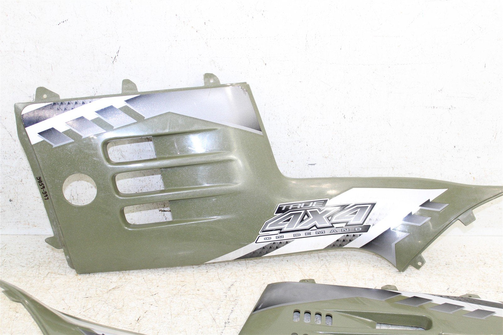 2004 Polaris ATP 330 4x4 Plastic Side Panel Left Right 34159