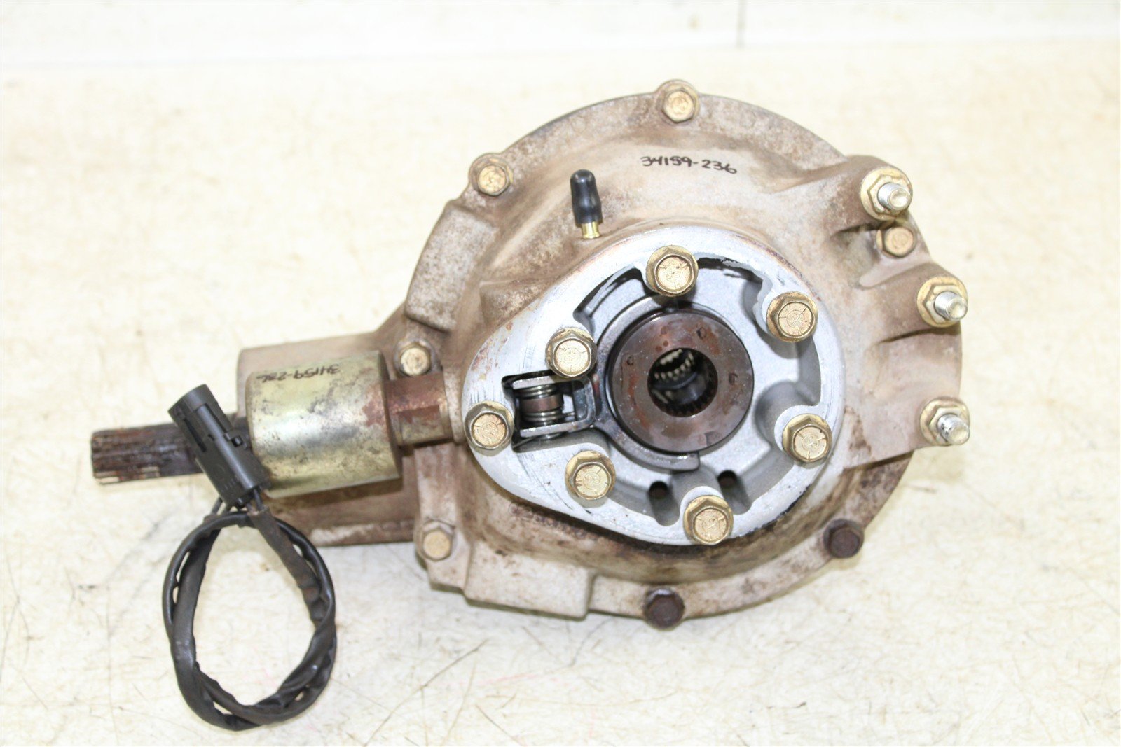 2004 Polaris ATP 330 4x4 Rear Differential Versa Trac 34159