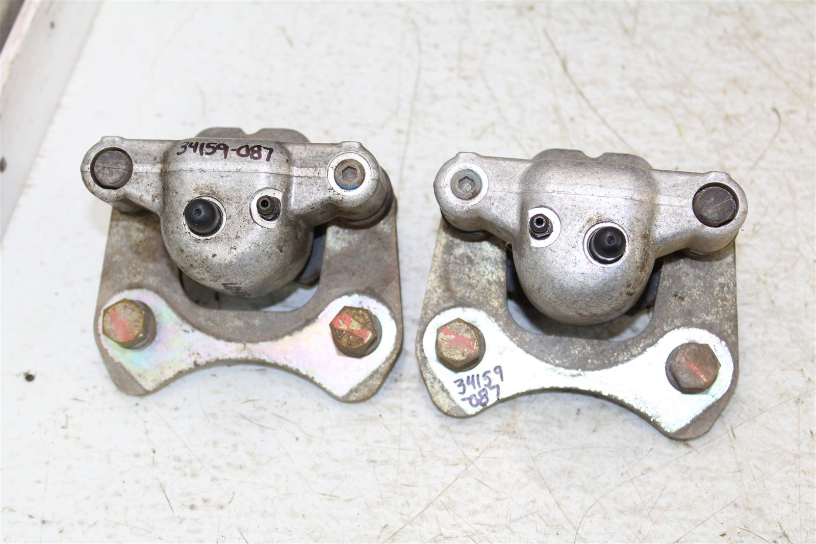 2004 Polaris ATP 330 4x4 Rear Brake Calipers Set Left Right 34159