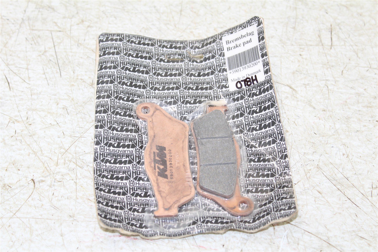 Husqvarna KTM Front Brake Pad Set 59013930200 NEW 078H