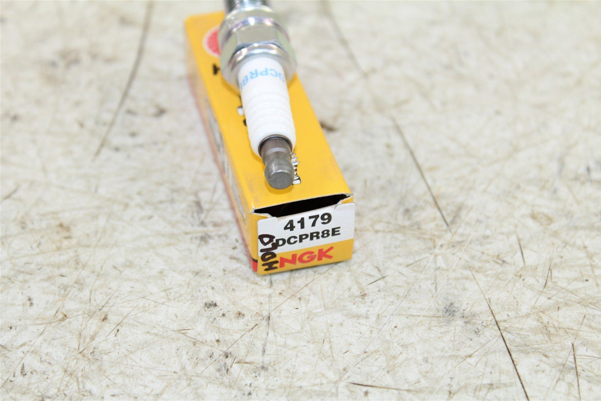 NGK Spark Plug DCPR8E NEW 070H