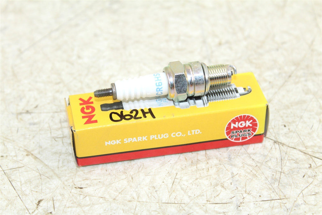 NGK Spark Plug CR6HSA NEW 062H
