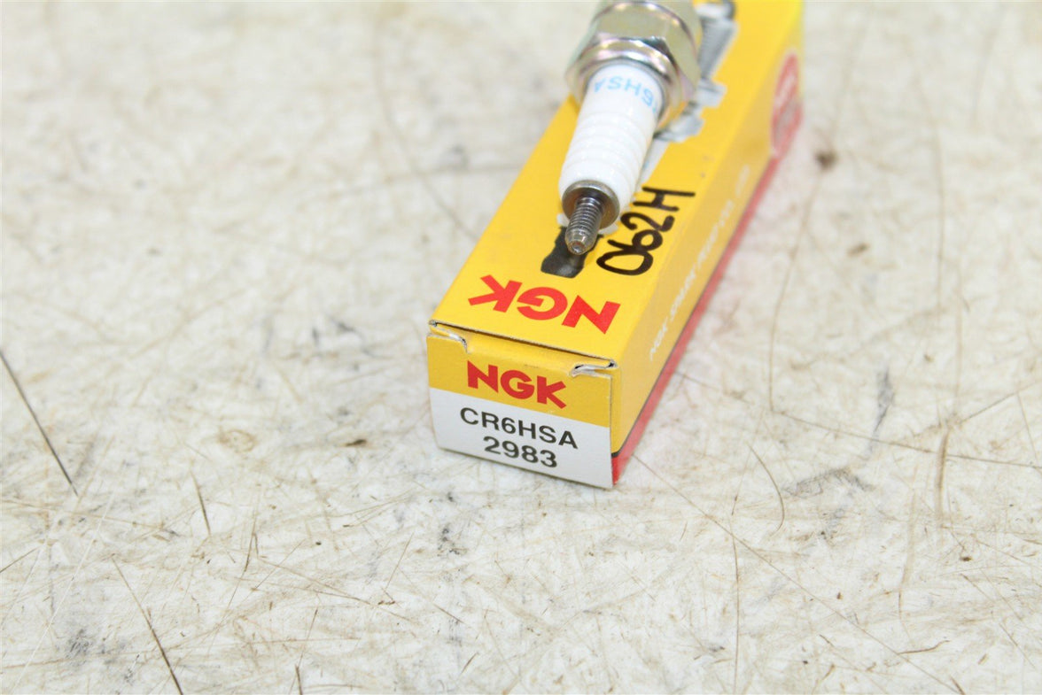 NGK Spark Plug CR6HSA NEW 062H