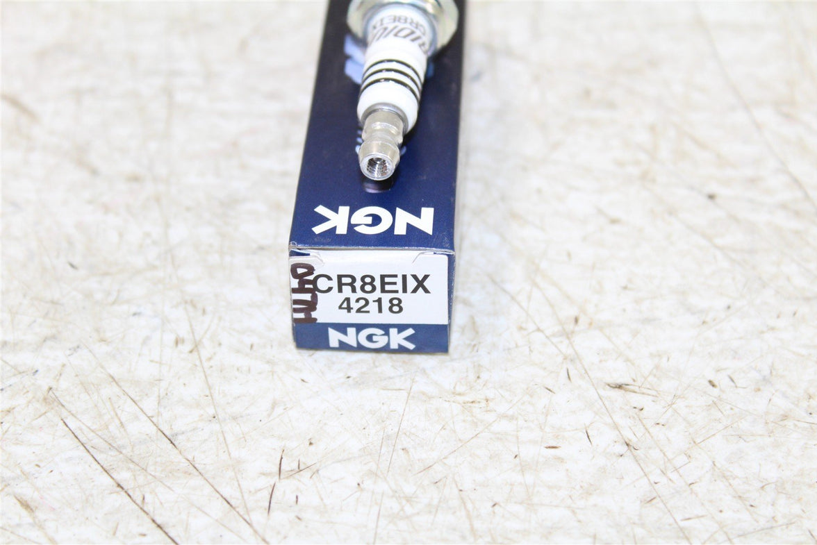 NGK Iridium IX Spark Plug CR8EIX NEW 047H