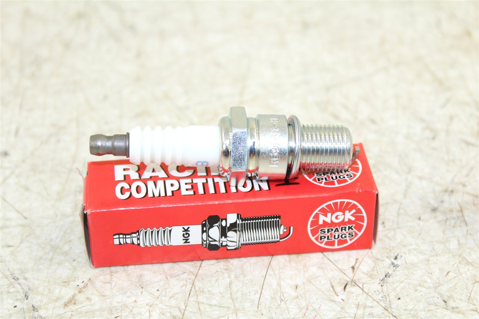 NGK Racing Competition Spark Plug R6918B-8 NEW 041H