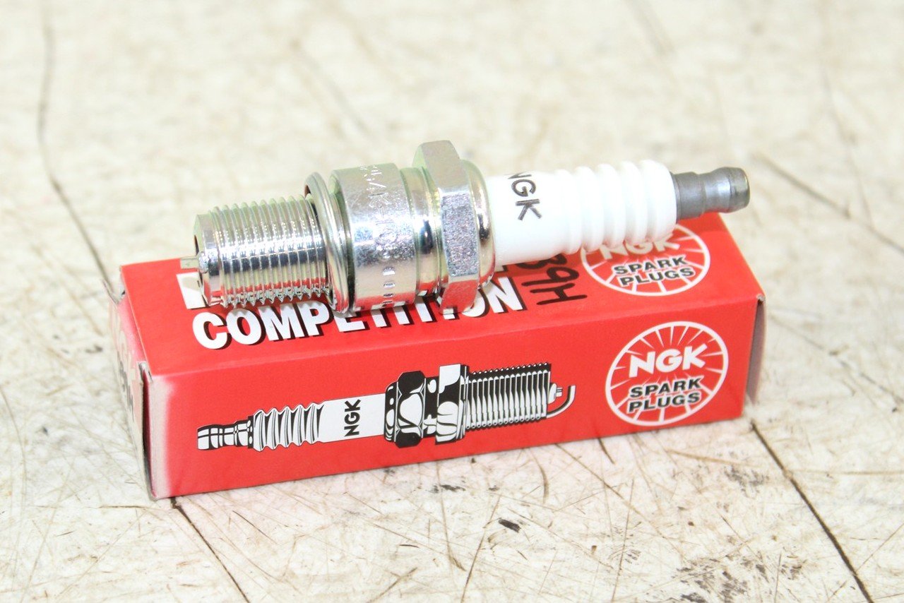 NGK Racing Competition Spark Plug R6254K-105 NEW 039H