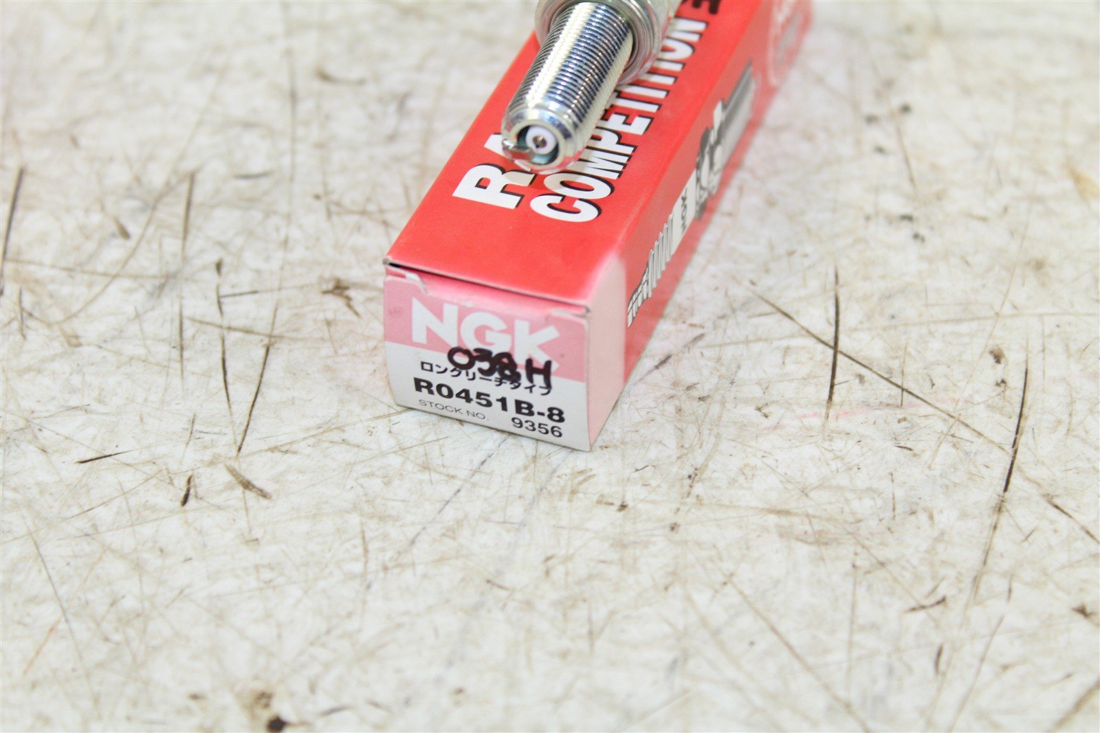 NGK Racing Competition Spark Plug R0451B-8 NEW 038H