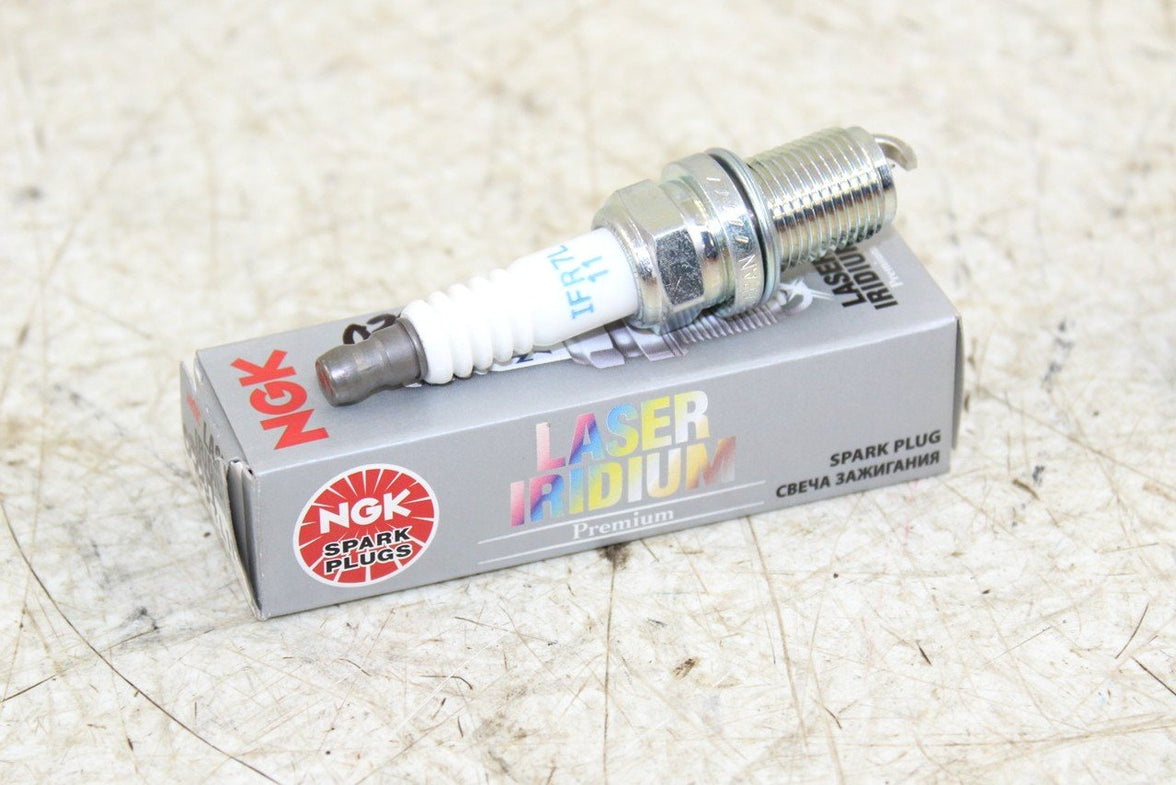 NGK Laser Iridium Spark Plug IFR7L11 New 5114 NOS 033H