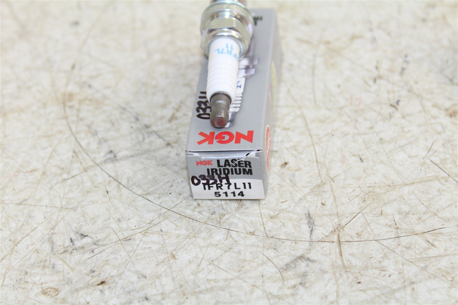 NGK Laser Iridium Spark Plug IFR7L11 New 5114 NOS 033H