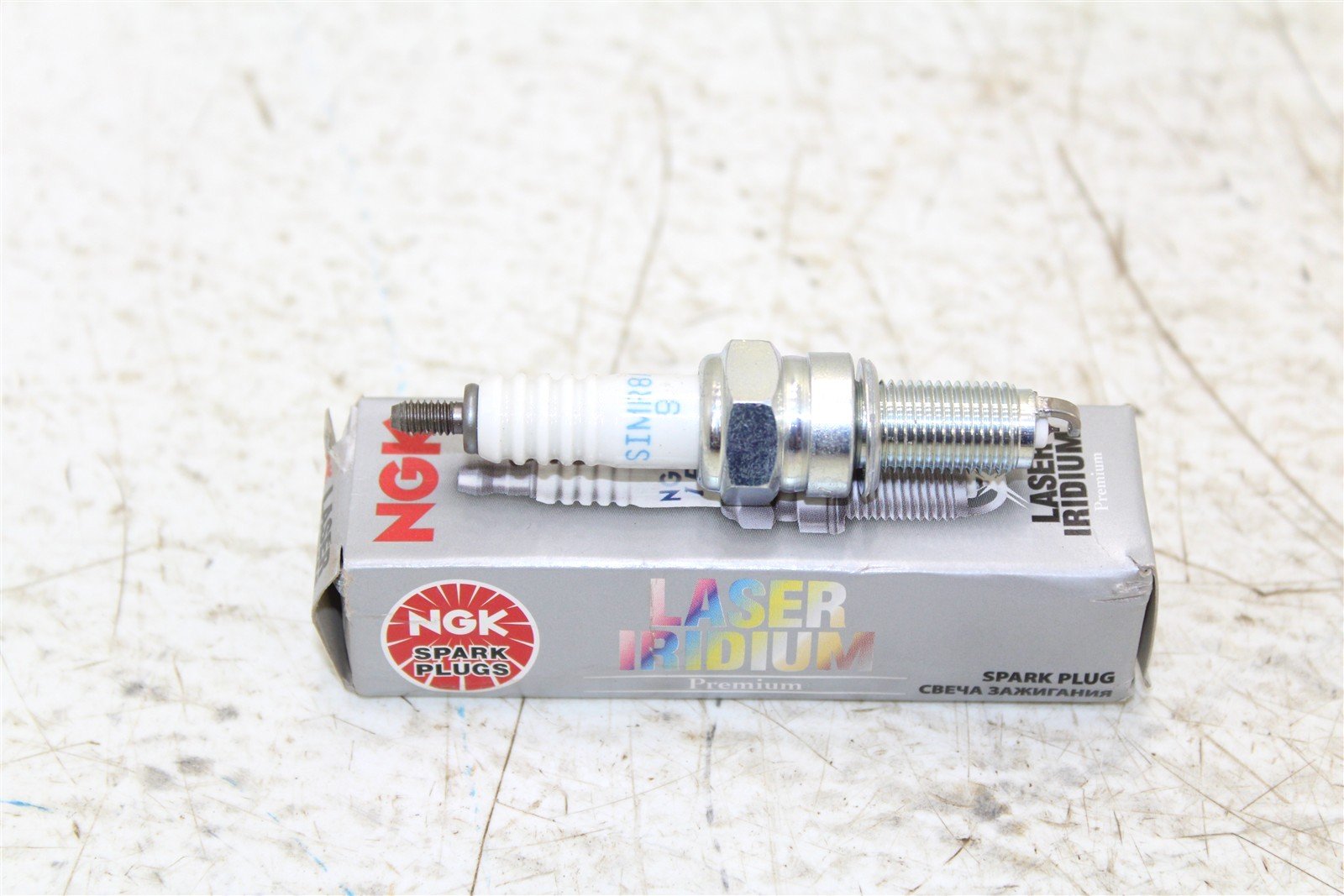 NGK Iridium Sparkplug SIMR8A9 For 2013-2017 Honda CRF 250L NOS 91064 NEW 025H