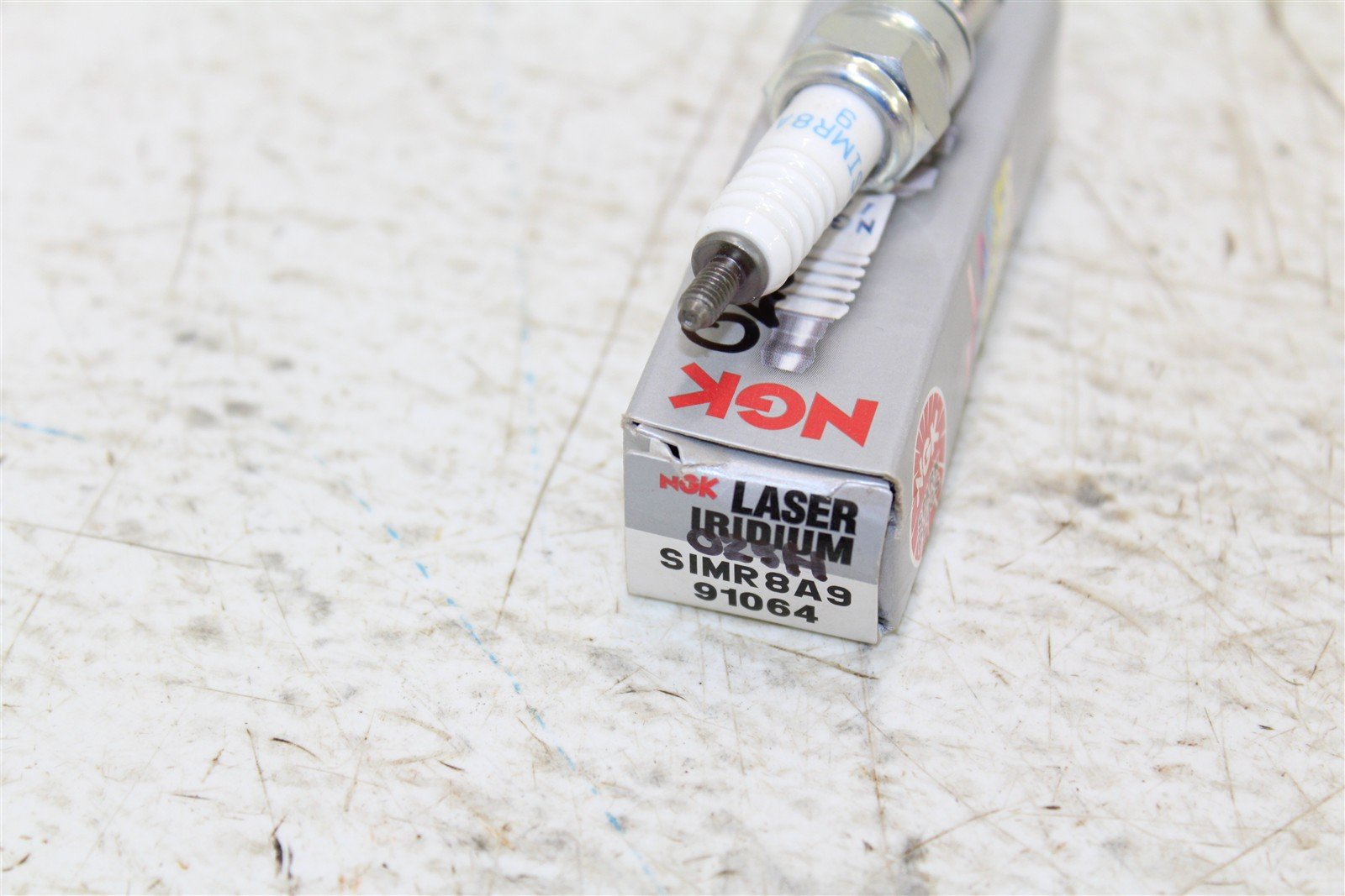 NGK Iridium Sparkplug SIMR8A9 For 2013-2017 Honda CRF 250L NOS 91064 NEW 025H