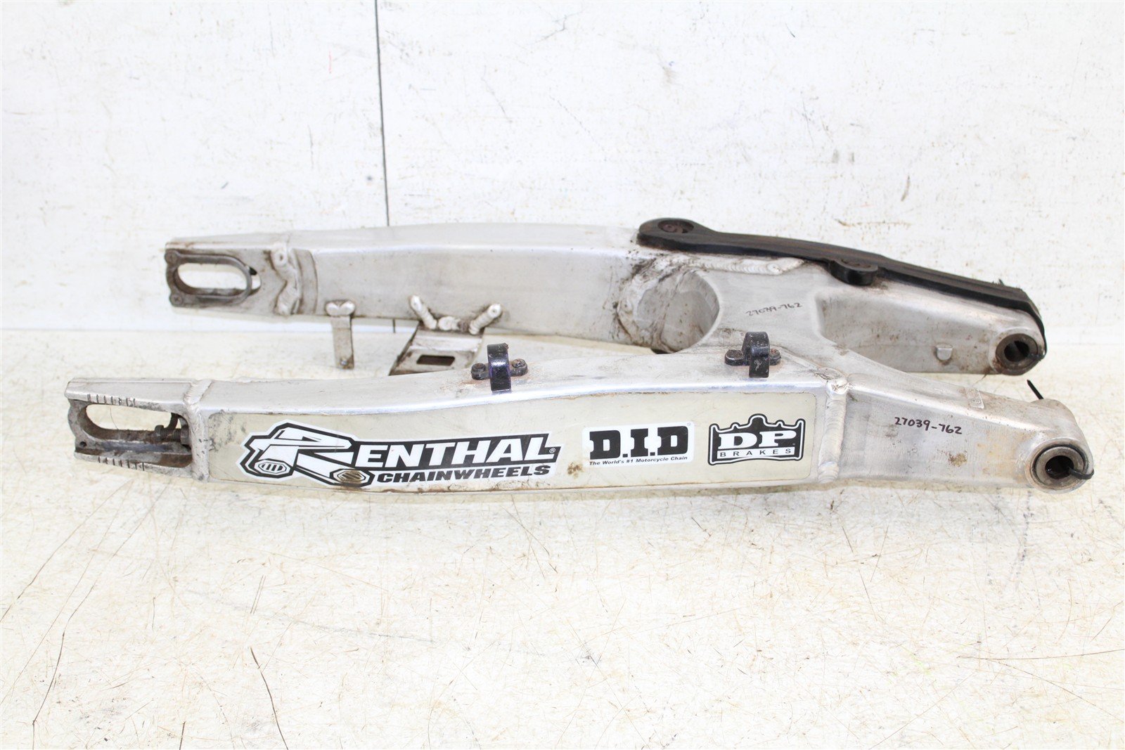 2009 Kawasaki KX 250F Swingarm Swing Arm 27039