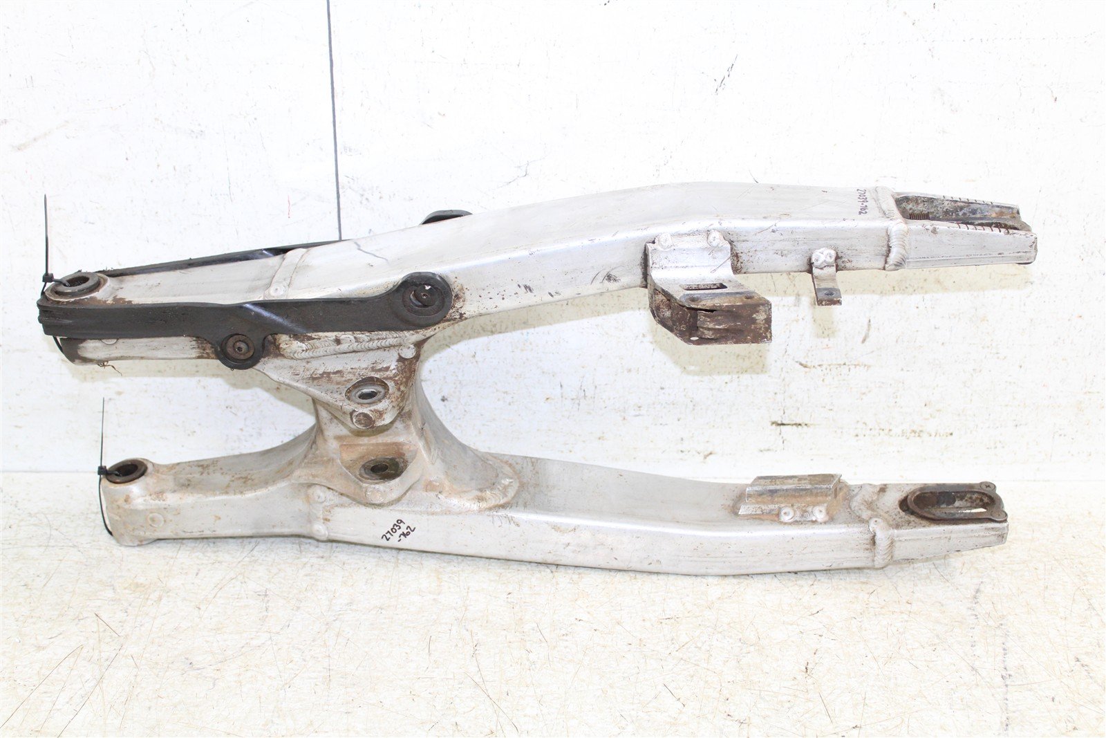 2009 Kawasaki KX 250F Swingarm Swing Arm 27039