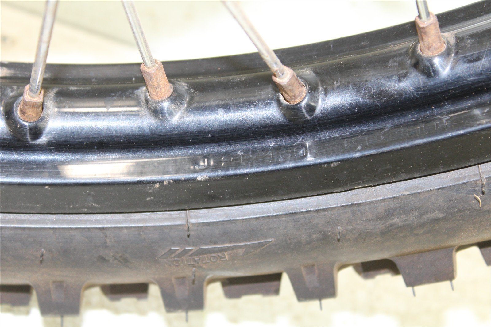 2009 Kawasaki KX 250F Front Wheel Rim Hub 27039