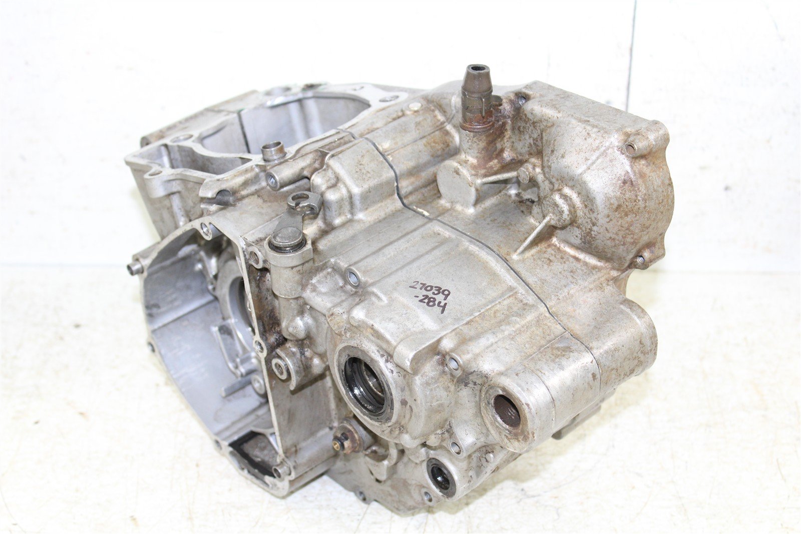 2009 Kawasaki KX 250F Engine Cases Crankcase Motor Left Right 27039