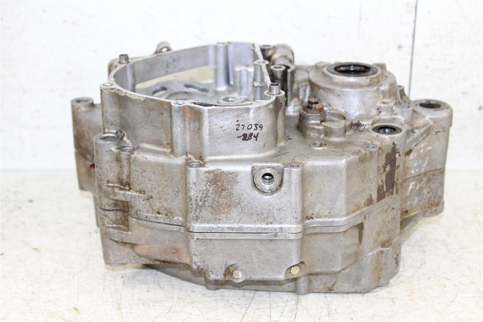 2009 Kawasaki KX 250F Engine Cases Crankcase Motor Left Right 27039