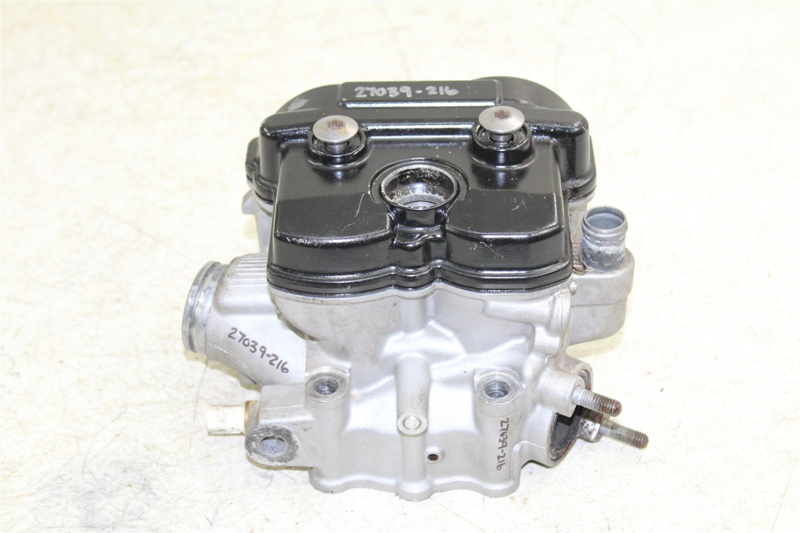 2009 Kawasaki KX 250F Cylinder Head Valve Cover NEEDS REPAIR 27039