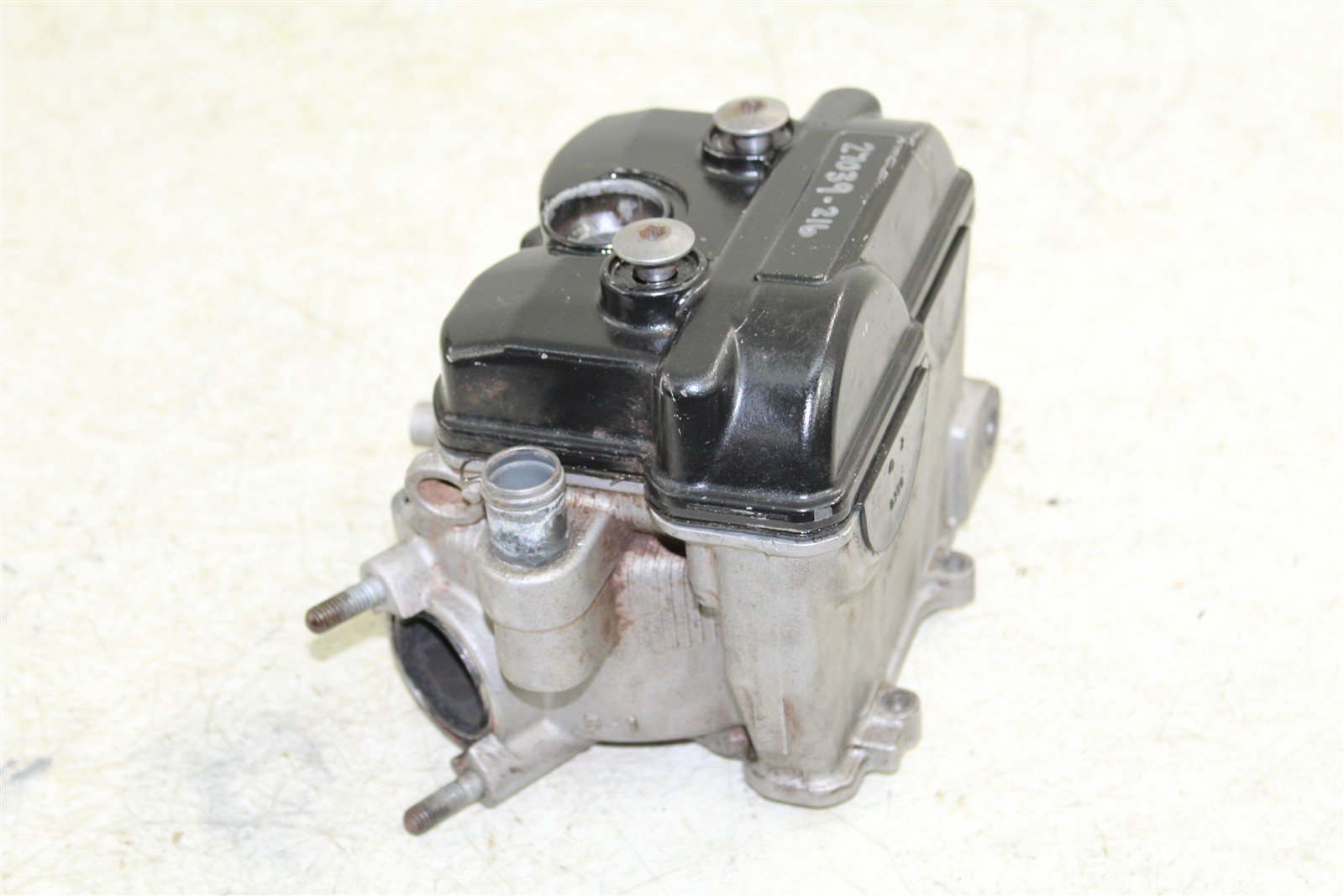 2009 Kawasaki KX 250F Cylinder Head Valve Cover NEEDS REPAIR 27039