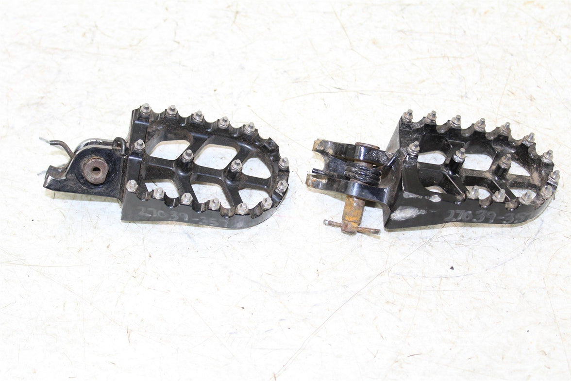 2009 Kawasaki KX 250F Foot Pegs Set Hardware Springs Rests 27039