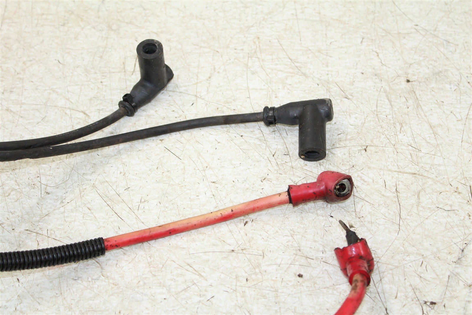 1997 Sea Doo GS 717 Ignition Coil Wire Spark Plug Boot GTI GSX SPX 42001