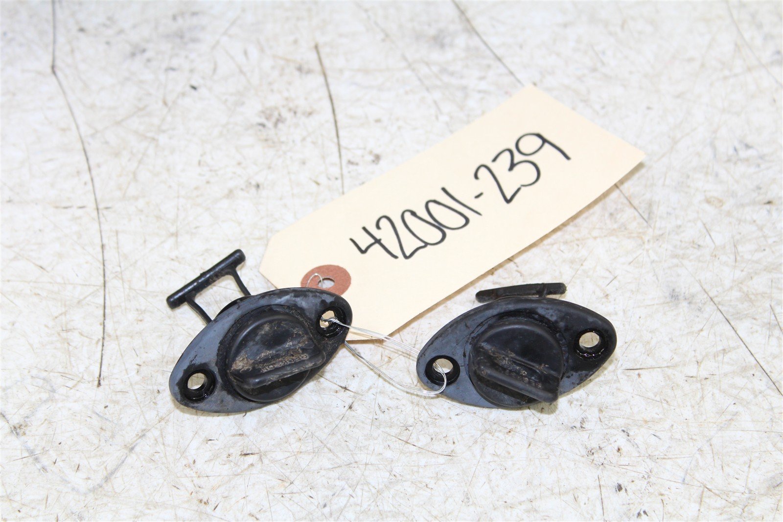 1997 Sea Doo GS 717 Hull Rear Drain Plugs GTI GTX GTS HX SP SPX 42001