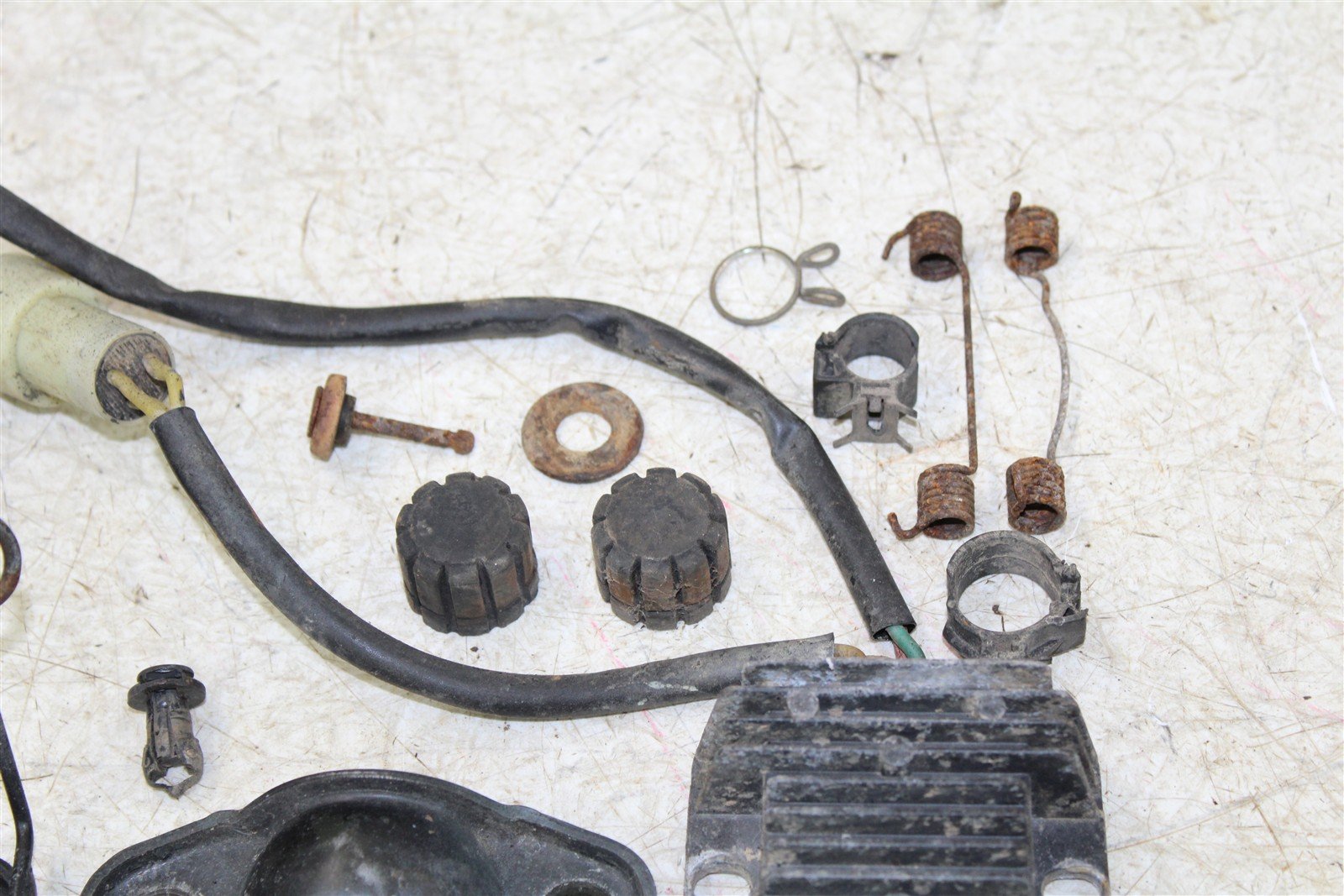 1994 Honda Fourtrax 300 2x4 Chassis Bolt Kit Hardware Bracket Mount Shoes 11116