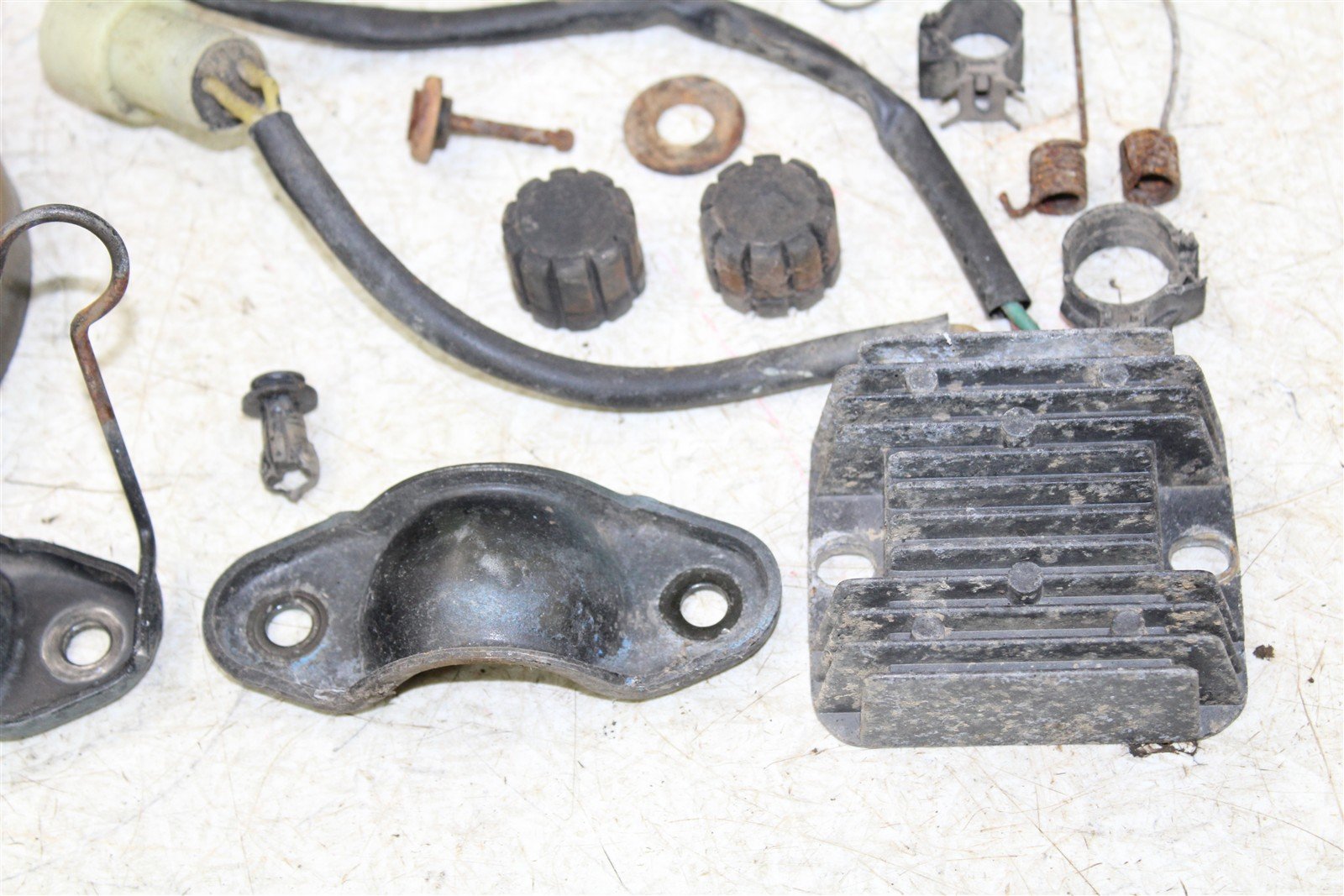 1994 Honda Fourtrax 300 2x4 Chassis Bolt Kit Hardware Bracket Mount Shoes 11116