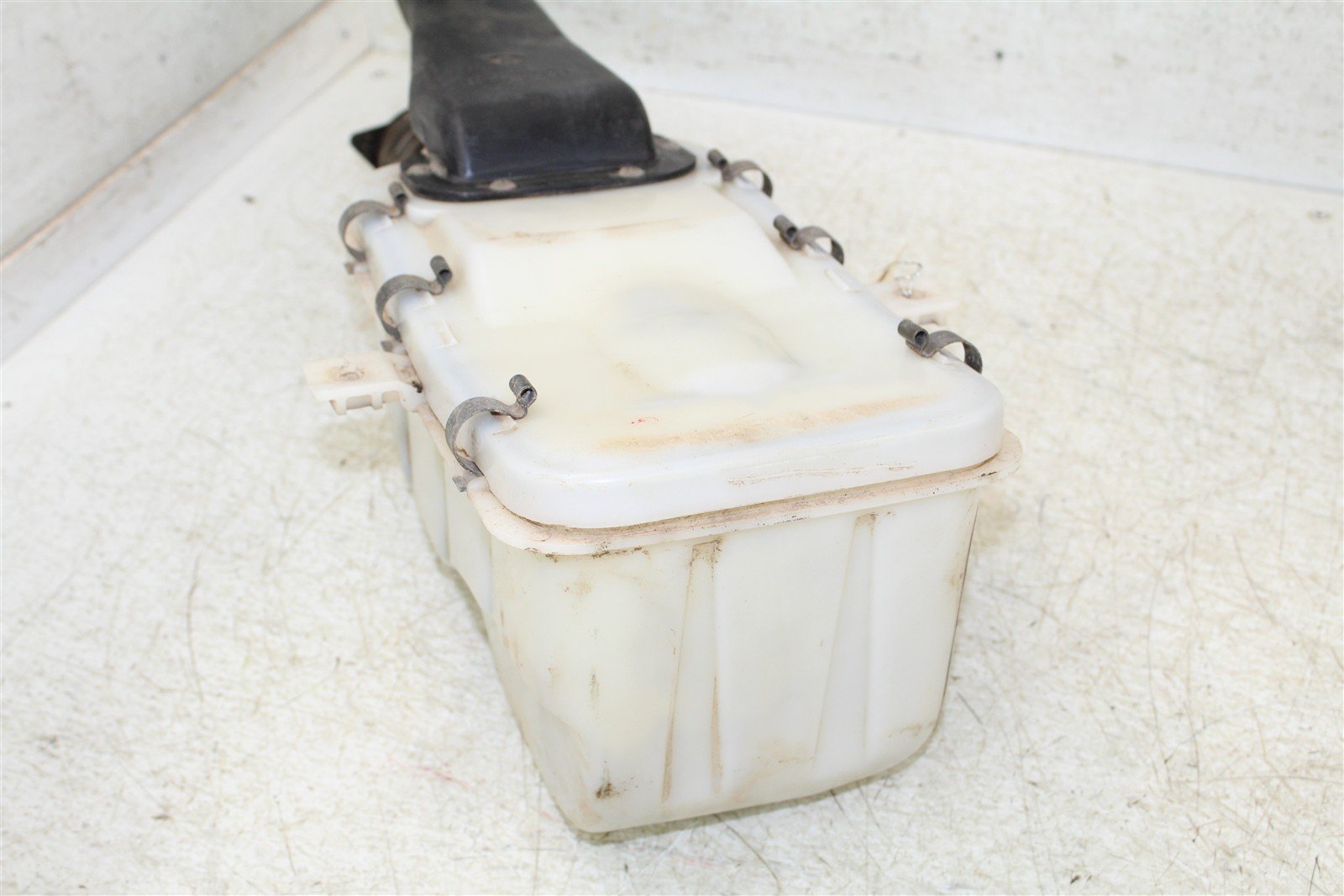 2005 Polaris Sportsman 400 4x4 Air Box Intake Housing Boot Filter Cage 34163