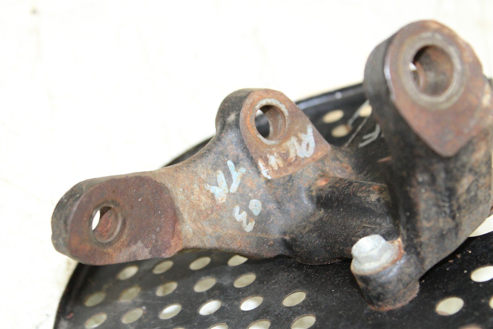 2000 Honda TRX 300EX Front Right Spindle Knuckle 11115