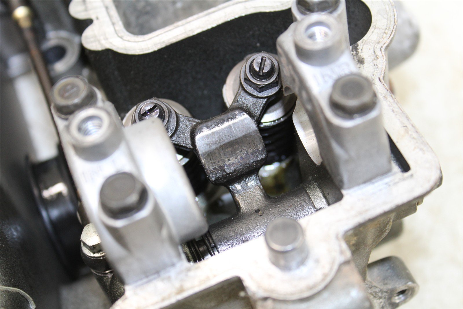 2002 Kawasaki Mojave 250 Cylinder Head Valve Cover Intake Exhaust 24061