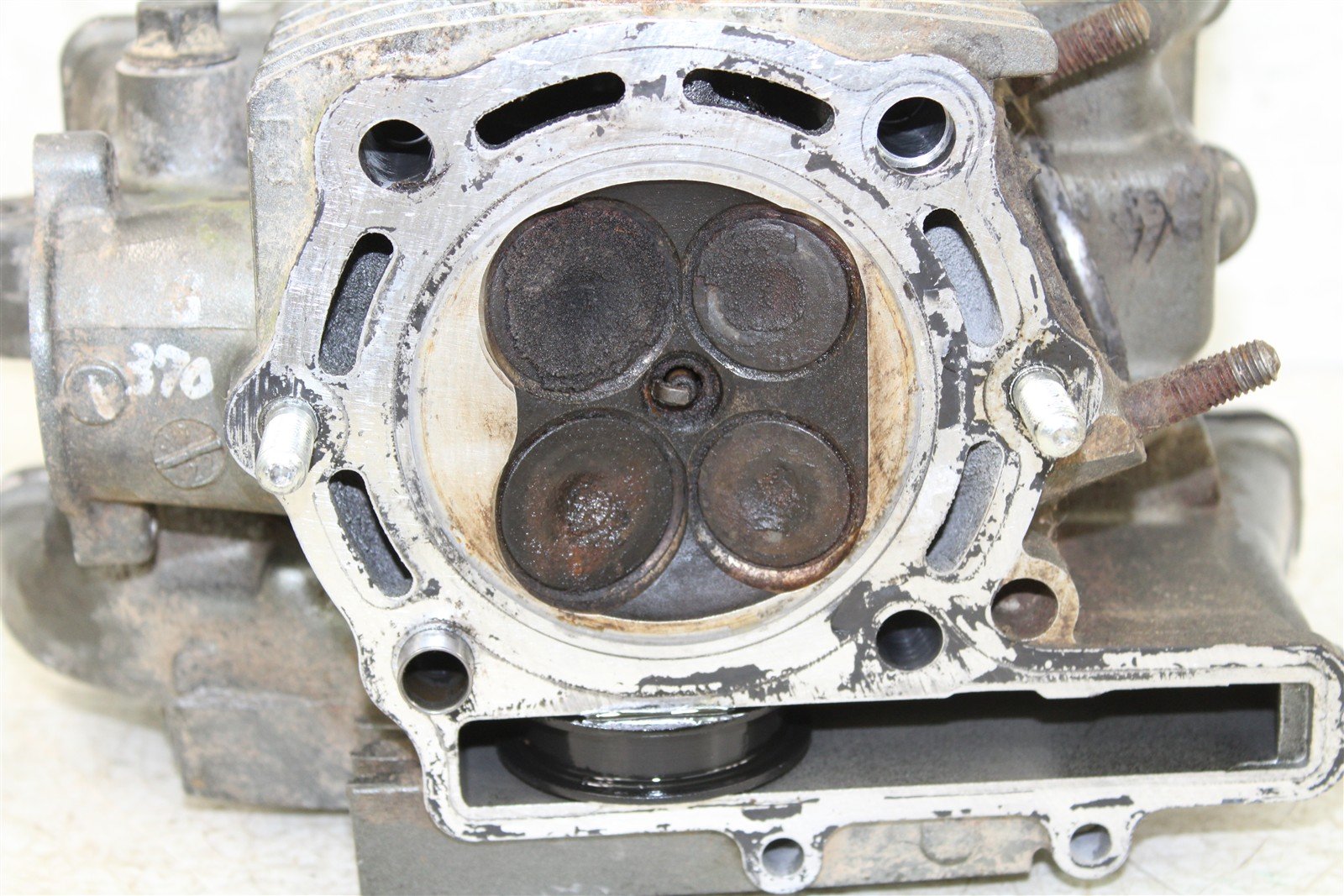 2002 Kawasaki Mojave 250 Cylinder Head Valve Cover Intake Exhaust 24061
