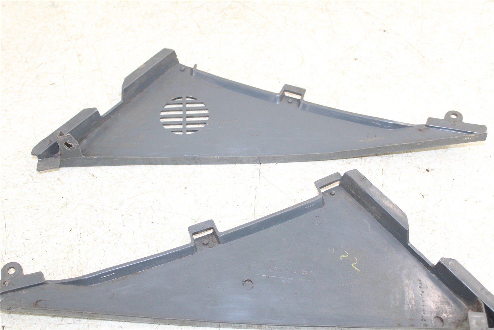 1997 Polaris Magnum 425 4x4 Gas Tank Shroud Fenders Left Right 34162